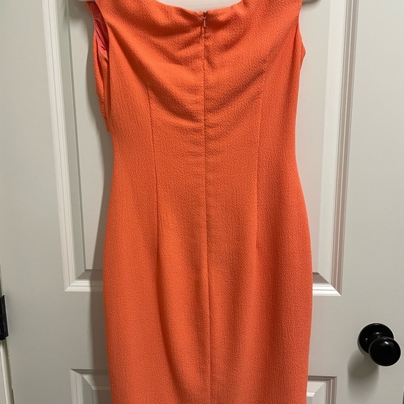 Black Halo cocktail dress. Size 2. Worn once. - Picture 3 of 3